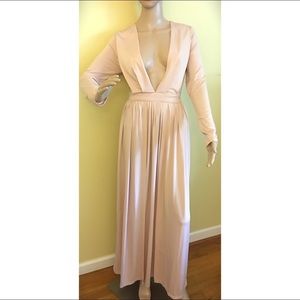 LONG SLEEVE SALMON COLOR MAXI DRESS SIZE M